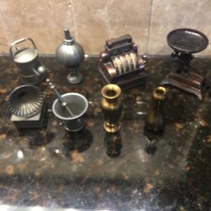 Set of 8 Metal Minatures